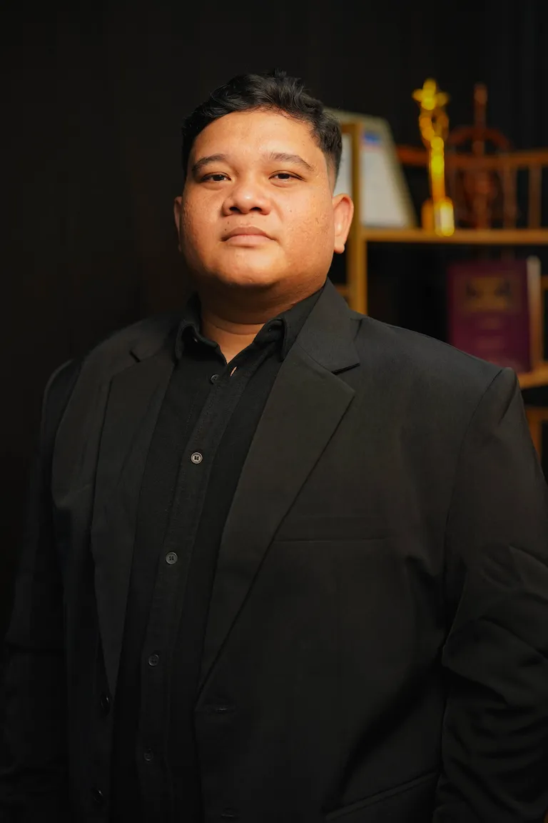 Calvin Michael Prawira Perangin Angin, S.H. - Senior Associate Lawyer One Law Firm